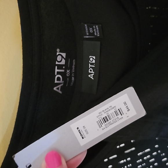 Apt9 NWT women's top sz.0X Black stretchy with tank - Picture 3 of 4
